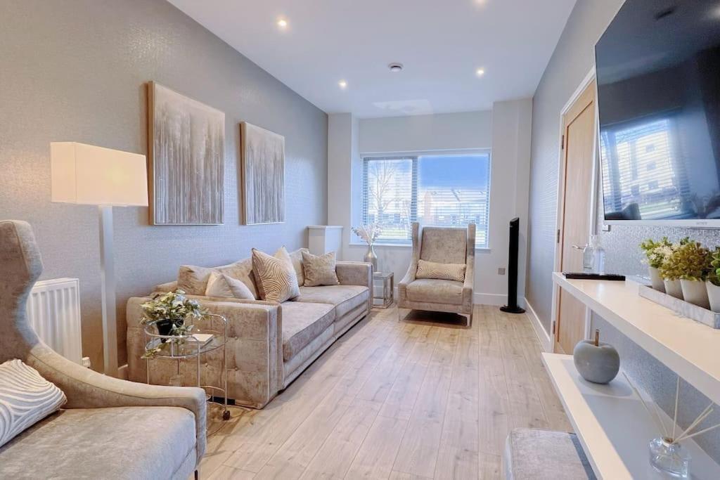 No6, Luxury Townhouse Near Bicester Village エクステリア 写真