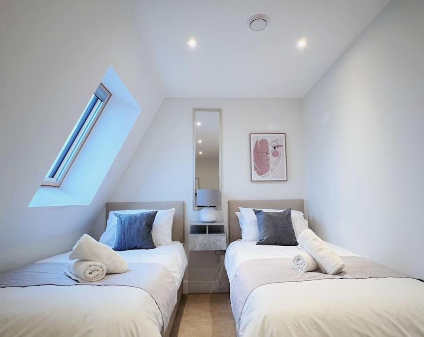 No6, Luxury Townhouse Near Bicester Village エクステリア 写真